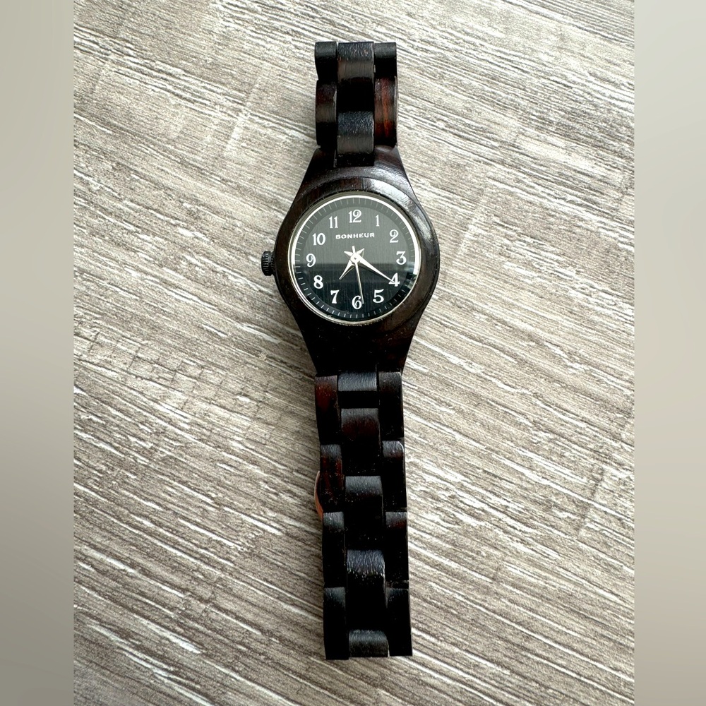 Bonheur wooden woman’s watch